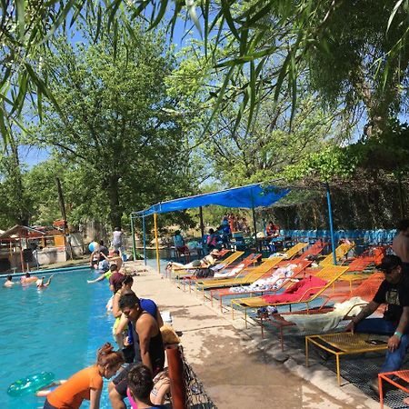 Hotel Y Balneario Ojo Caliente Camargo Esterno foto